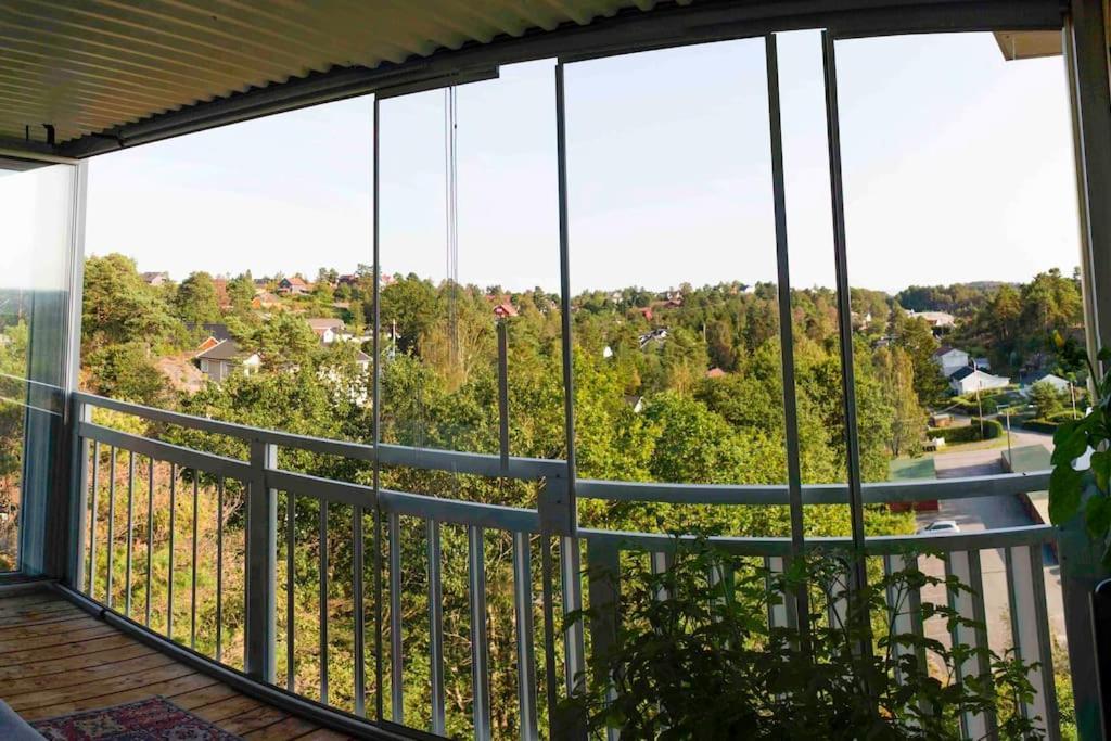 5 Minutes To Downtown Arendal-free Parking Apartment Arendal