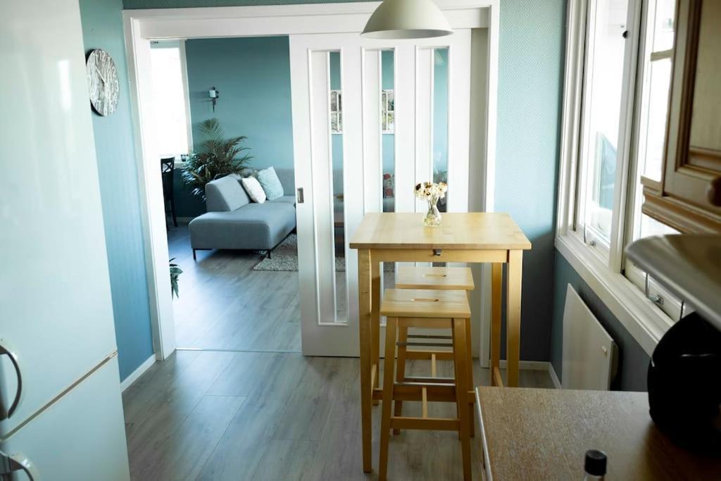 5 Minutes To Downtown Arendal-free Parking Apartment Arendal