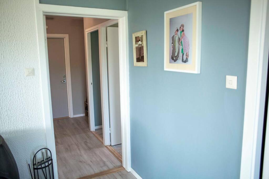 5 Minutes To Downtown Arendal-free Parking Arendal